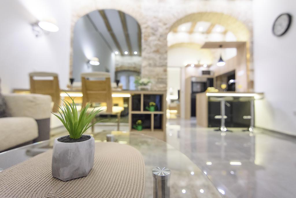 Dalti Center *
